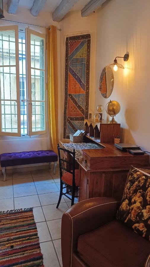 Maison De Charme Avec Cour, Proche Rue Des Teinturiers Avinyon Dış mekan fotoğraf