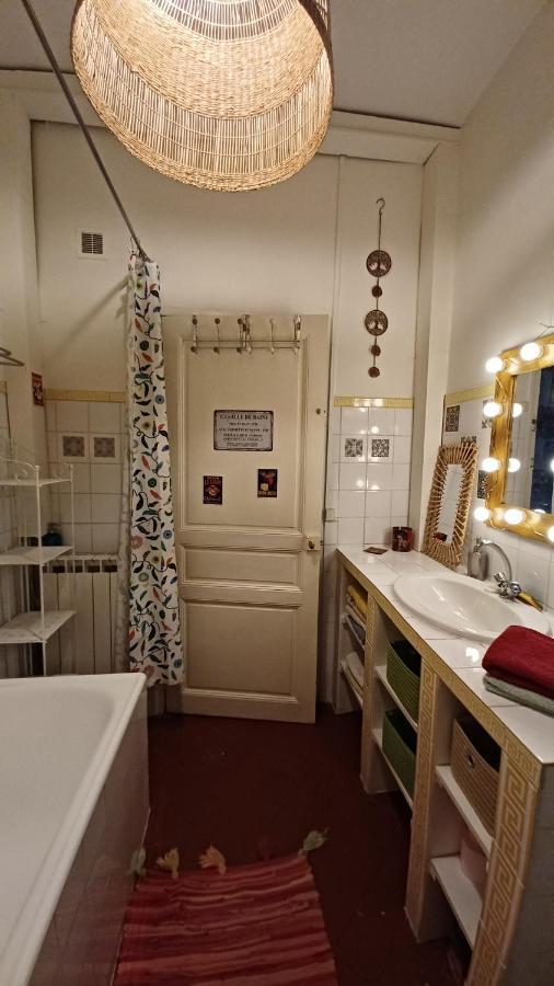 Maison De Charme Avec Cour, Proche Rue Des Teinturiers Avinyon Dış mekan fotoğraf